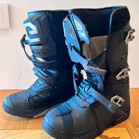 abbigliamento per motocross 