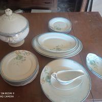 servizio piatti  in porcellana Richard Ginori