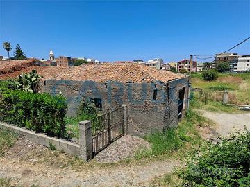 Magazzino a Terme Vigliatore