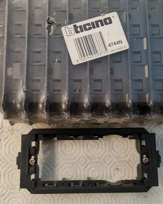 BTICINO 4744N - SUPPORTO SCHUKO + 2 FRUTTI
