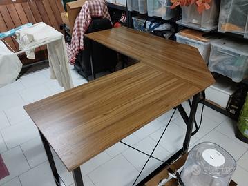 Scrivania da ufficio angolare