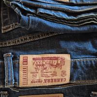 9 Jeans rotti per riciclo creativo
Tutti Carrera 
