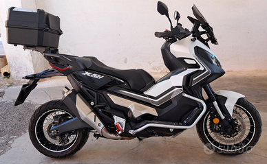 Honda x-adv 750