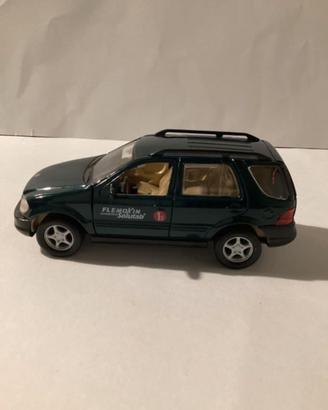 Modellino Auto Mercedes-Benz in metallo del 1999