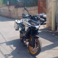 CF moto 800mt touring  incidentata