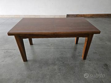 Tavolo da cucina rustico