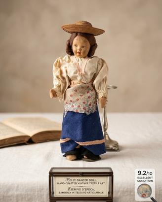 Bambola Vintage da Collezione in Costume