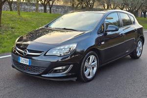 Opel Astra 1.4 BENZINA OK PER NEOPATENTATI ANNO 20