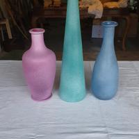 bottiglie in vetro sabbiato colorate