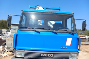 Autocarro iveco 109.14