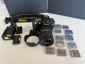 NIKON D 70  + 18-200 PREZZO RIBASSATO