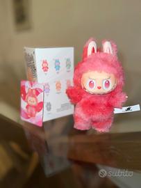 Labubu “love”, collezione “BigIntoEnergy”