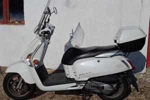 Kymco Like 125 scooter