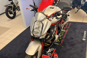 Kawasaki ER 6N