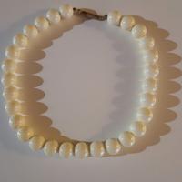 Collana bianca bigiotteria