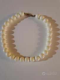 Collana bianca bigiotteria