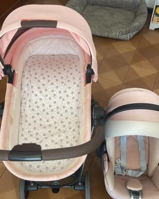 Carrozzina più ovetto e ruote cybex