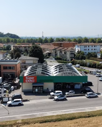 CAPANNONE A CALCINAIA
