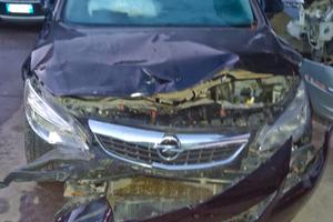 Ricambi Opel Astra J 1.7 diesel del 2011 A17DTR