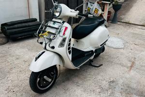 Vespa 300 GTS