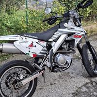 HM 125 4t derapage