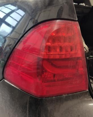 Fanale posteriore sinistro BMW 320D del 2009