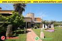 villa-bifamiliare-con-vista-mare-e-giardino