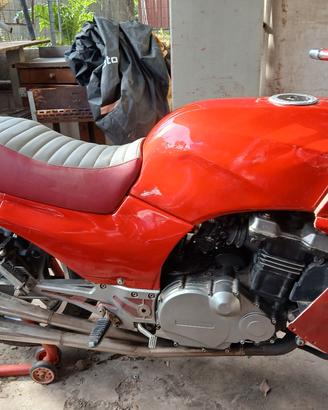 kawasaki gpz 900r