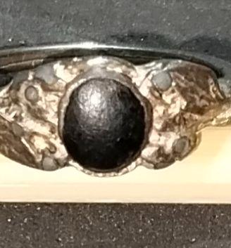 Anello vintage stile gotico/fantasioso anni '70/'8