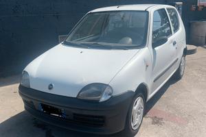 Fiat 600 cilindrata 900