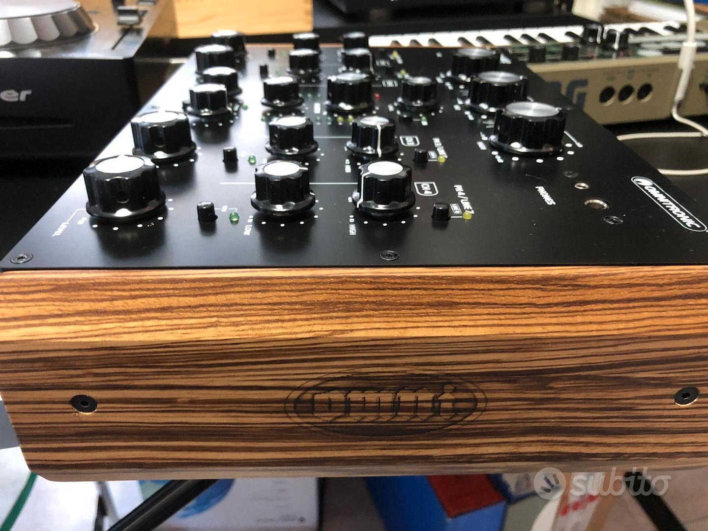 Mixer rotary omnitronic TRM402 Audio/Video In vendita a Pescara