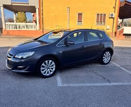 Opel Astra 1.7 110CV 2014