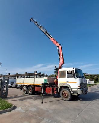 Iveco 190.26 CASSONE E GRU FASSI F210 A.24
