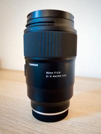Tamron 90 mm F/2.8 Di III Macro VXD per Sony E-Mo