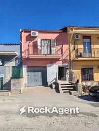Appartamento di 158 m² con più di 5 locali e box a