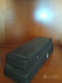 pedale wha wha cry baby effetto chitarra elettrica