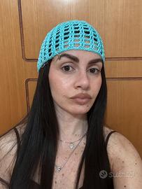 Cappello a rete in cotone, uncinetto, turchese.