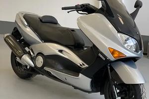 Yamaha T Max 500