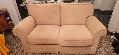 Divano 2 posti