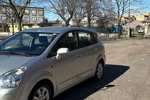 Toyota verso  Verona