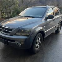 Ricambi Kia Sorento 4x4 2006 2500cc TD D4CB grigia