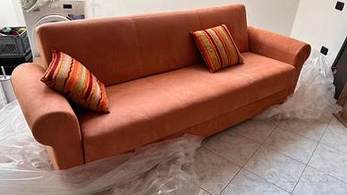 divano letto arancione misura 240