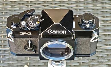 Canon F1 con pentaprisma o Booster