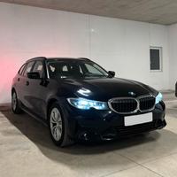 BMW 318d Touring G21 - 2021