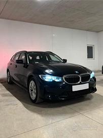BMW 318d Touring G21 - 2021