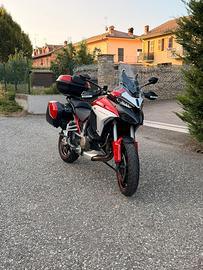 Ducati Multistrada v4s Essential