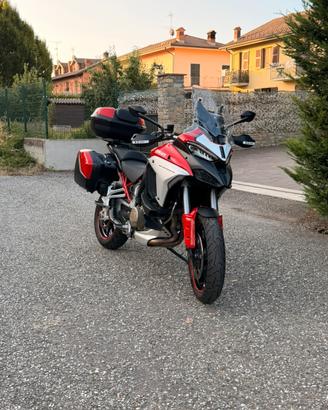 Ducati Multistrada v4s Essential
