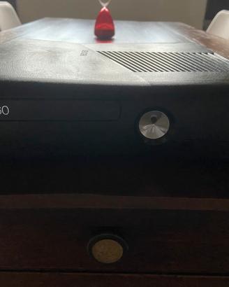 Xbox 360 + kinect + 3 joistik + giochi