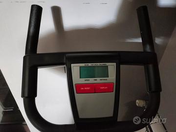 Cyclette con Panca Addominali