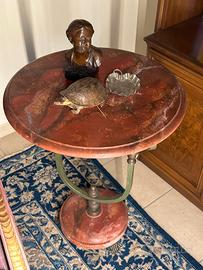 Tavolino classico in ferro battuto e legno dipinto